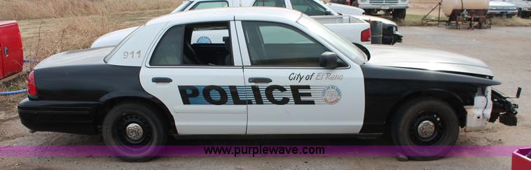 image for item AO9422 2000 Ford Crown Victoria Police Interceptor