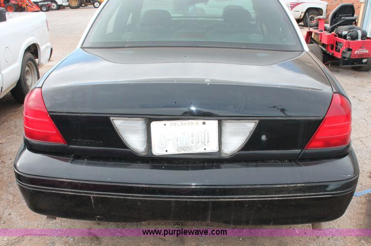 image for item AO9422 2000 Ford Crown Victoria Police Interceptor