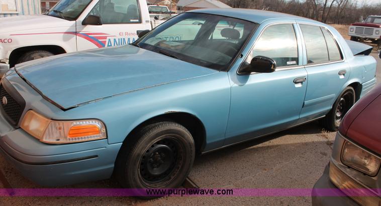 image for item AO9424 2000 Ford Crown Victoria Police Interceptor