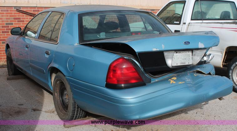 image for item AO9424 2000 Ford Crown Victoria Police Interceptor