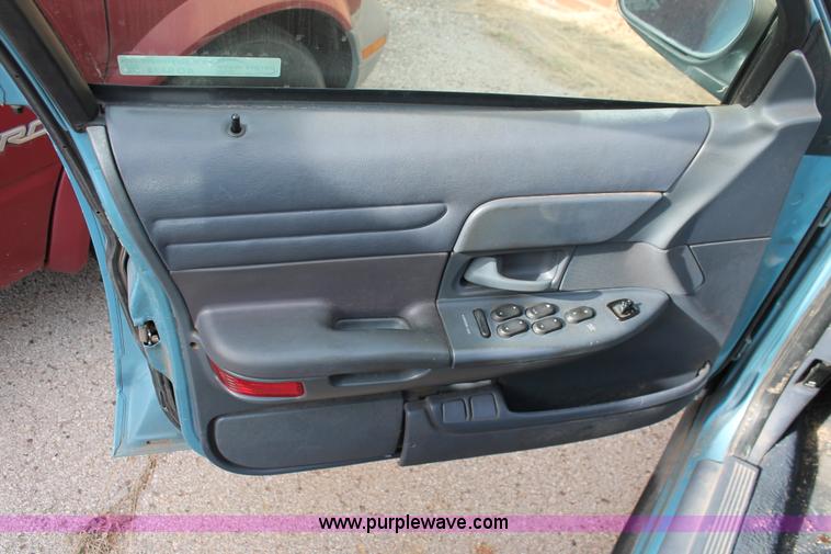 image for item AO9424 2000 Ford Crown Victoria Police Interceptor