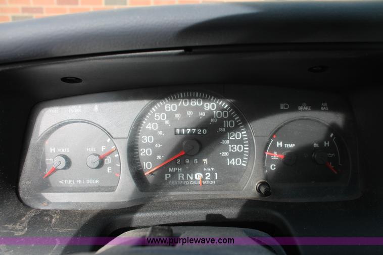 image for item AO9424 2000 Ford Crown Victoria Police Interceptor