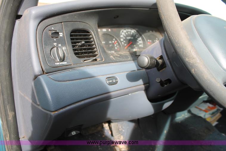 image for item AO9424 2000 Ford Crown Victoria Police Interceptor