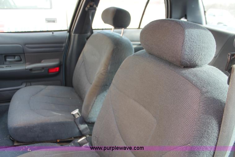 image for item AO9424 2000 Ford Crown Victoria Police Interceptor