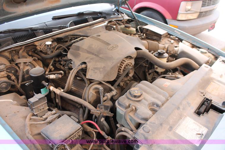 image for item AO9424 2000 Ford Crown Victoria Police Interceptor