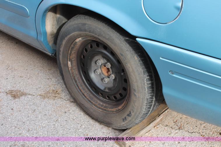 image for item AO9424 2000 Ford Crown Victoria Police Interceptor