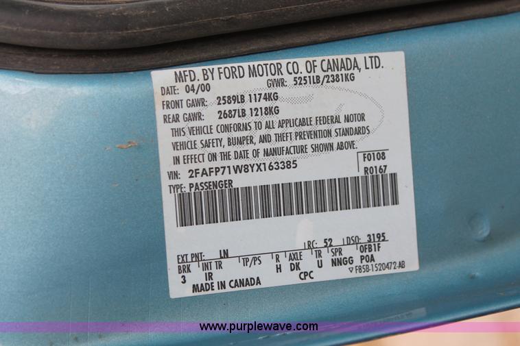 image for item AO9424 2000 Ford Crown Victoria Police Interceptor