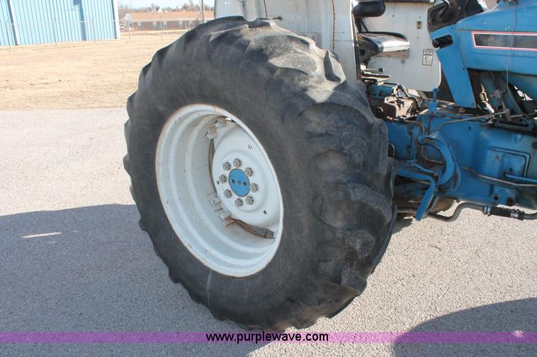 image for item AO9425 1990 Ford 6610 Series II tractor