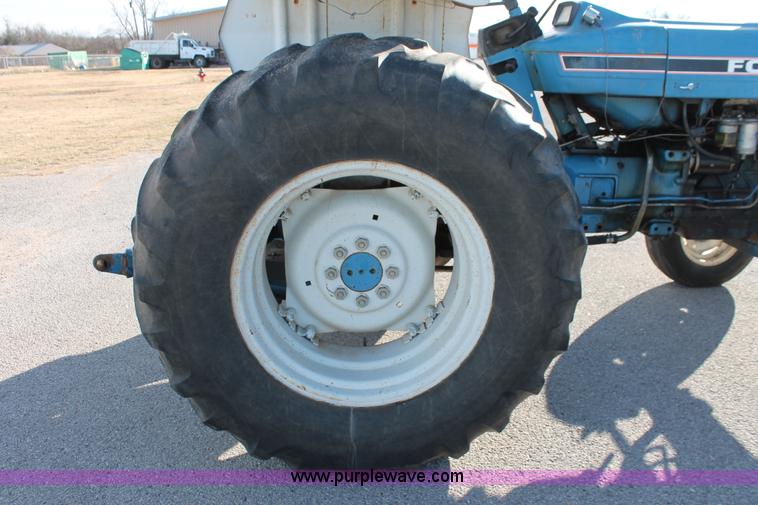 image for item AO9425 1990 Ford 6610 Series II tractor