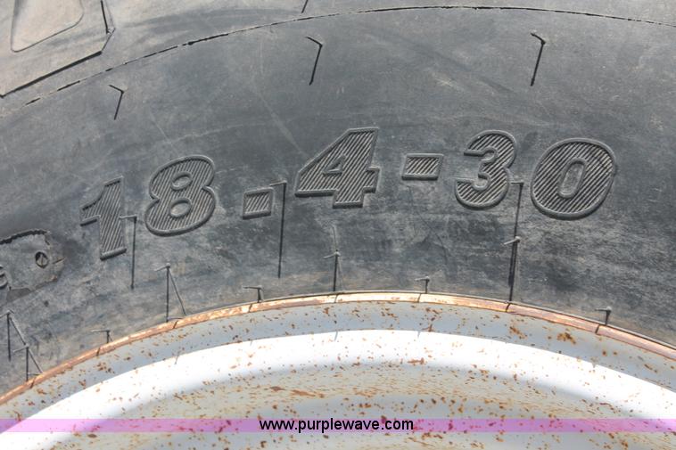 image for item AO9425 1990 Ford 6610 Series II tractor