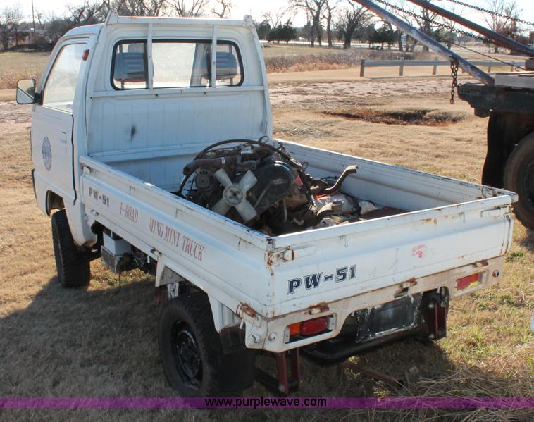 image for item AO9426 1991 Suzuki mini truck