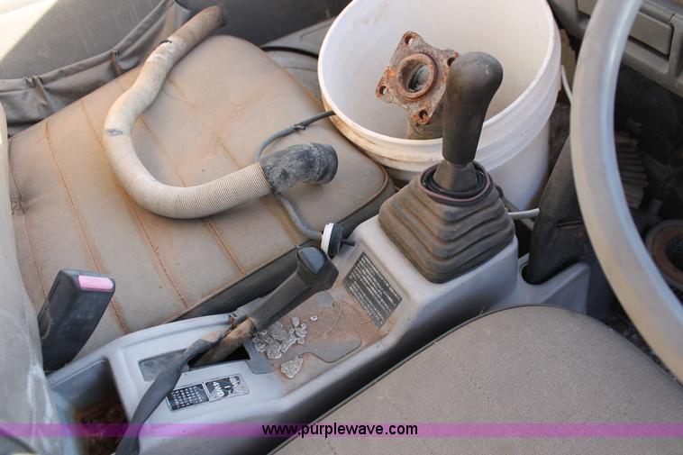 image for item AO9426 1991 Suzuki mini truck