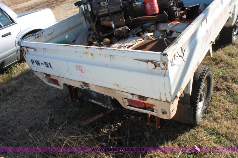 image for item AO9426 1991 Suzuki mini truck