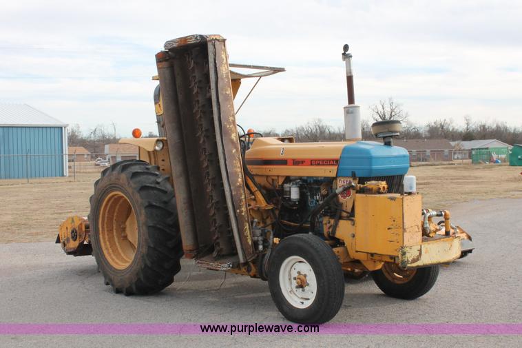 image for item AO9428 1988 Ford New Holland 6610 Tiger Special tractor