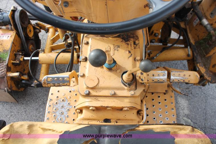 image for item AO9428 1988 Ford New Holland 6610 Tiger Special tractor