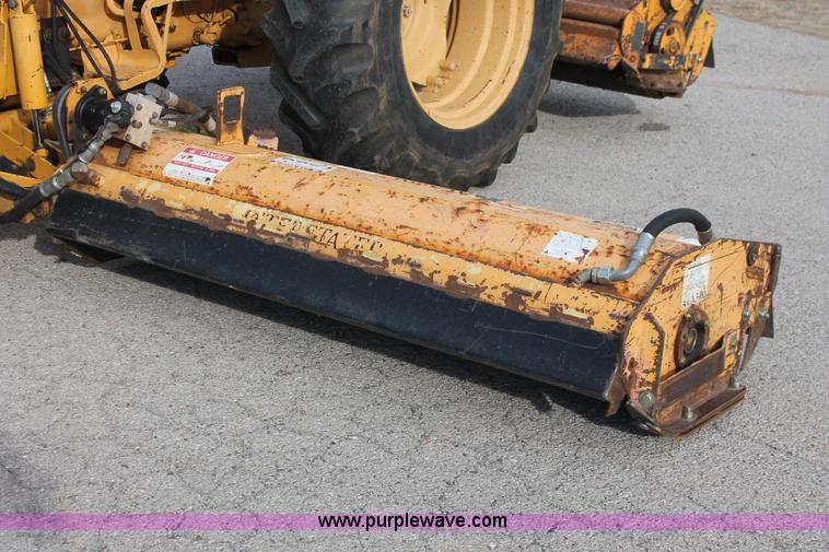 image for item AO9428 1988 Ford New Holland 6610 Tiger Special tractor