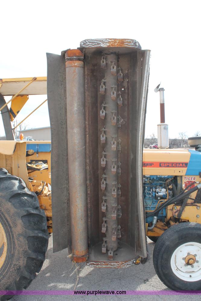 image for item AO9428 1988 Ford New Holland 6610 Tiger Special tractor