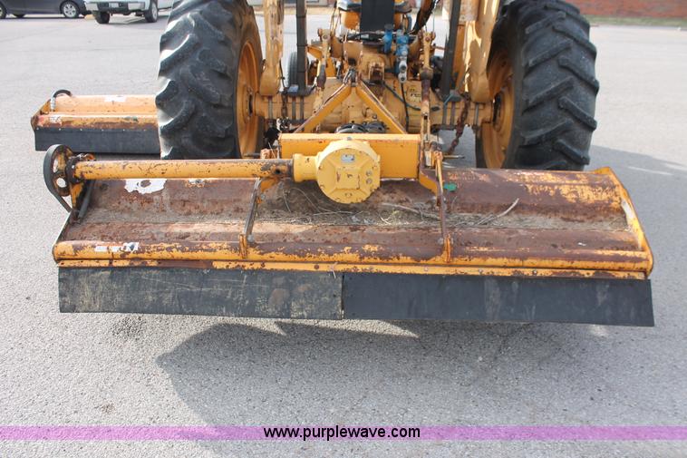 image for item AO9428 1988 Ford New Holland 6610 Tiger Special tractor