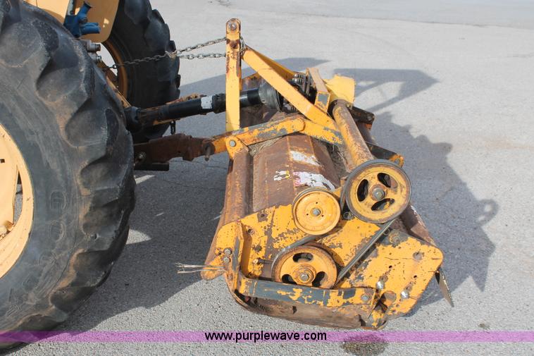 image for item AO9428 1988 Ford New Holland 6610 Tiger Special tractor