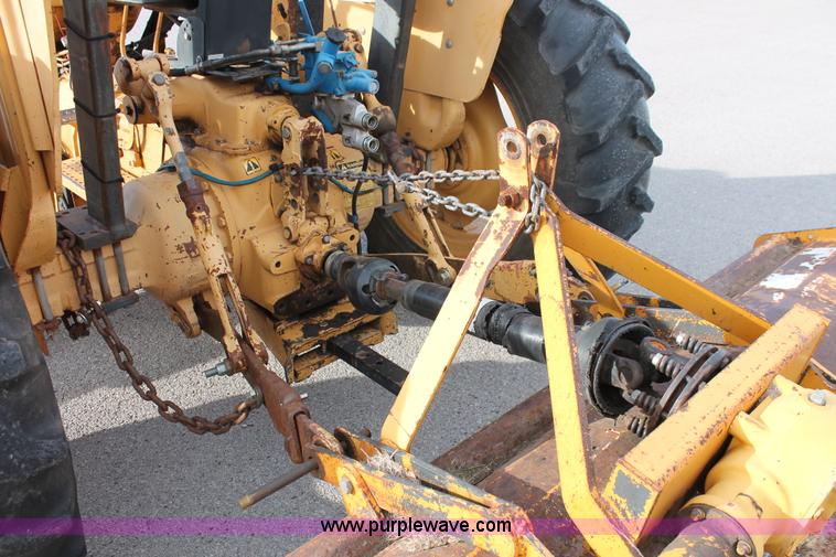 image for item AO9428 1988 Ford New Holland 6610 Tiger Special tractor