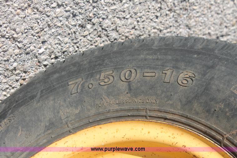 image for item AO9428 1988 Ford New Holland 6610 Tiger Special tractor