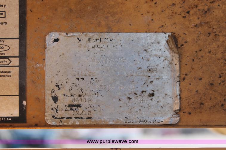 image for item AO9428 1988 Ford New Holland 6610 Tiger Special tractor