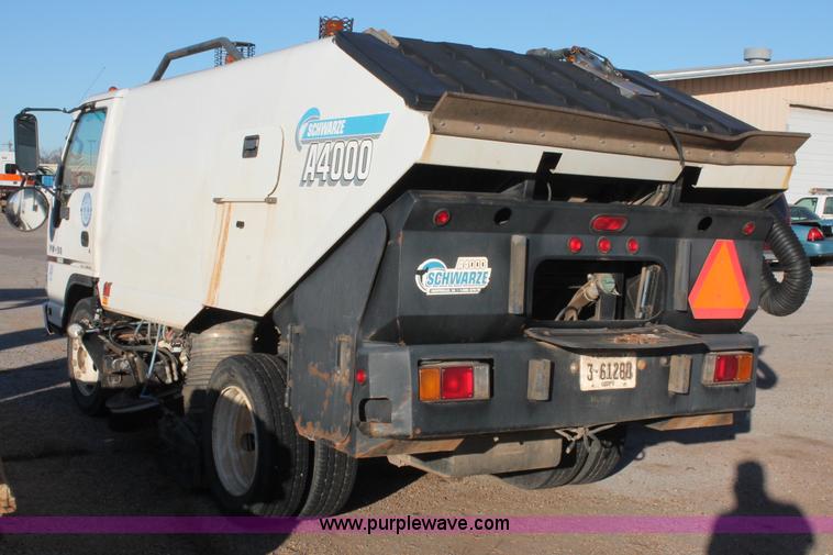 image for item AO9433 2007 Schwarze A4000 street sweeper