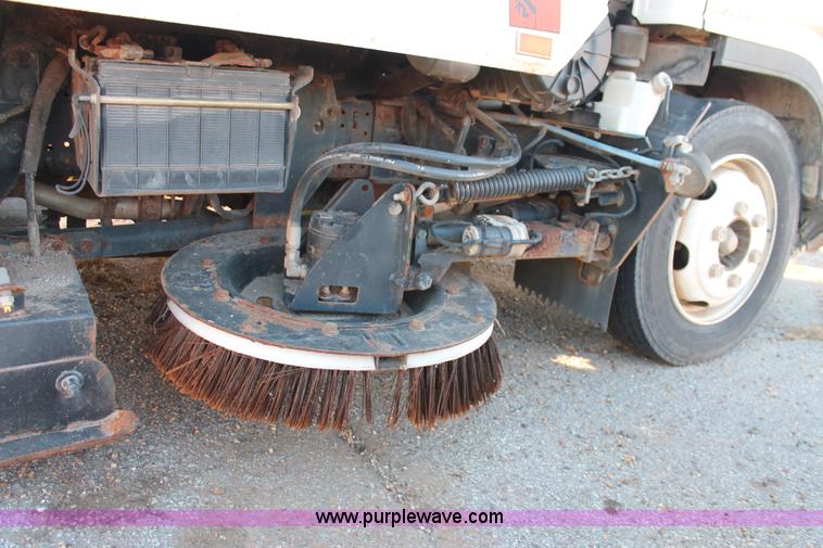 image for item AO9433 2007 Schwarze A4000 street sweeper