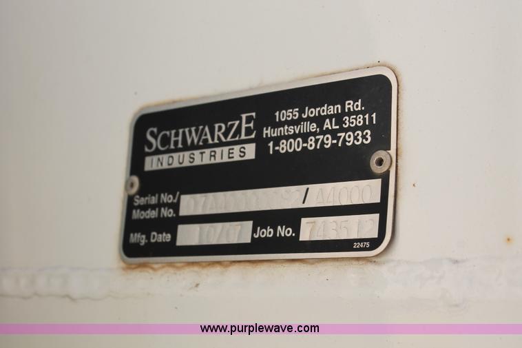 image for item AO9433 2007 Schwarze A4000 street sweeper