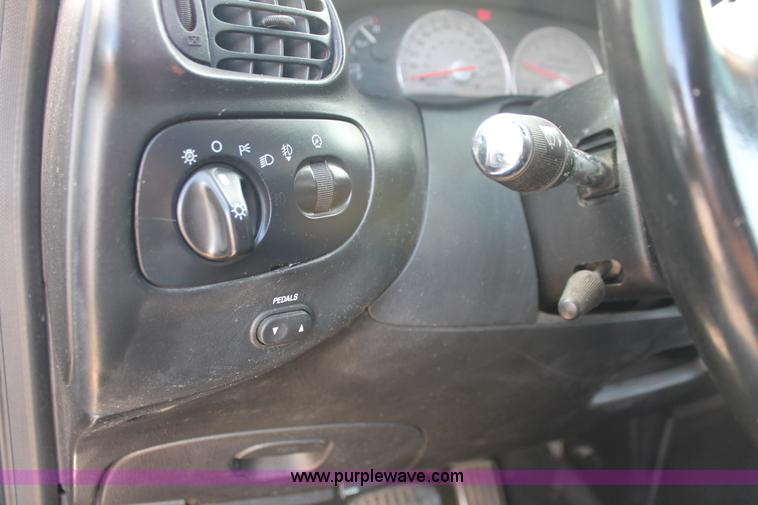 image for item AO9434 2002 Ford F150 Harley-Davidson SuperCrew pickup truck