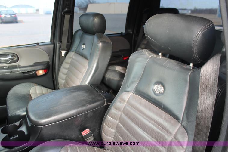 image for item AO9434 2002 Ford F150 Harley-Davidson SuperCrew pickup truck