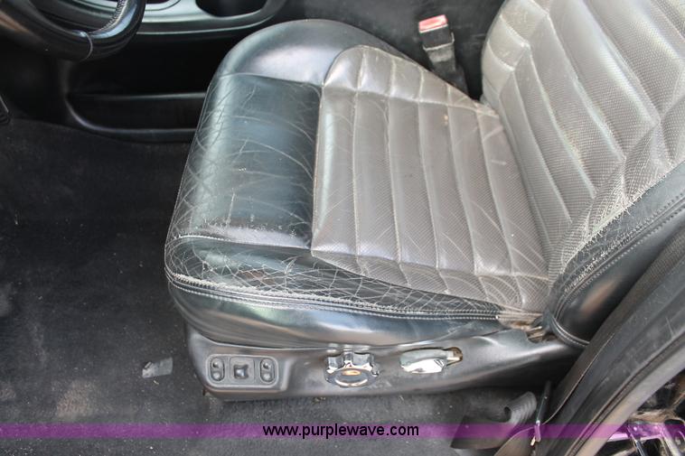 image for item AO9434 2002 Ford F150 Harley-Davidson SuperCrew pickup truck