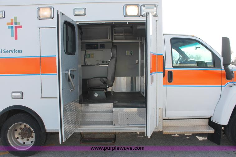 image for item AO9435 2008 Chevrolet C4500 ambulance