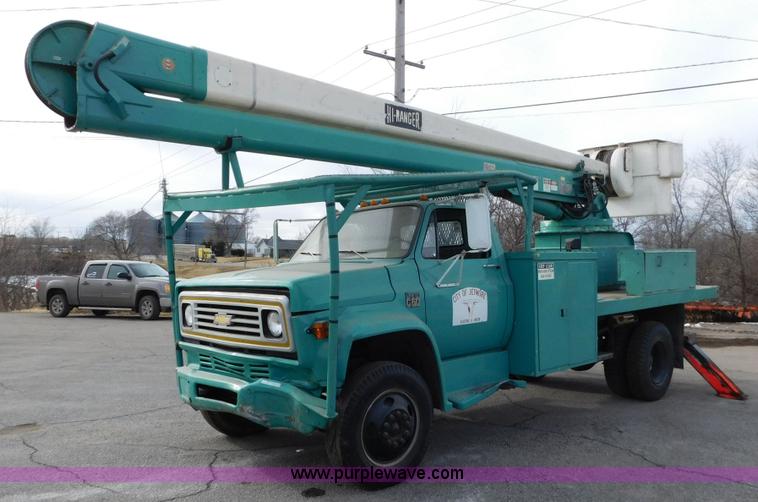 image for item AW9296 1976 Chevrolet C60 bucket truck