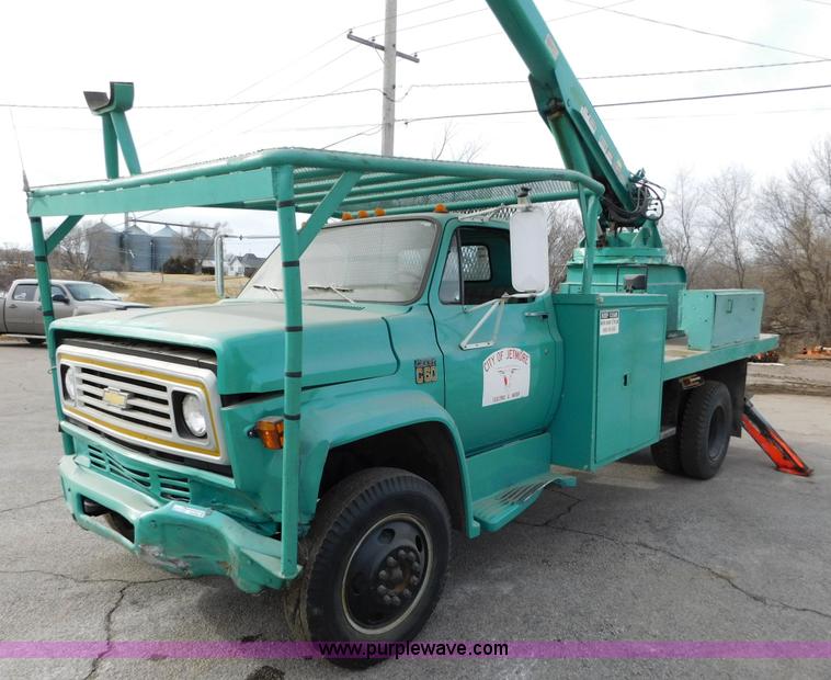 image for item AW9296 1976 Chevrolet C60 bucket truck