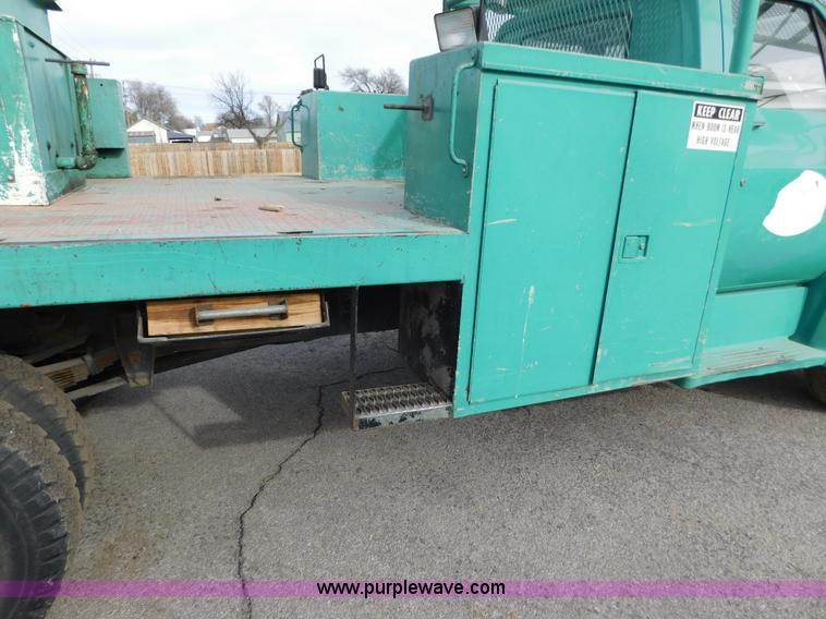 image for item AW9296 1976 Chevrolet C60 bucket truck