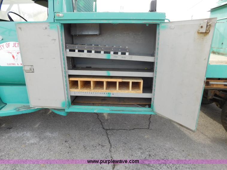 image for item AW9296 1976 Chevrolet C60 bucket truck