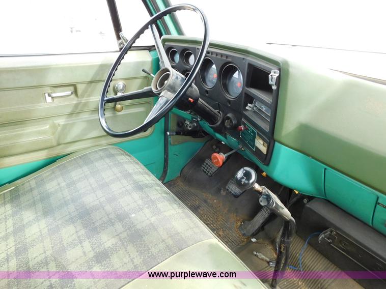 image for item AW9296 1976 Chevrolet C60 bucket truck