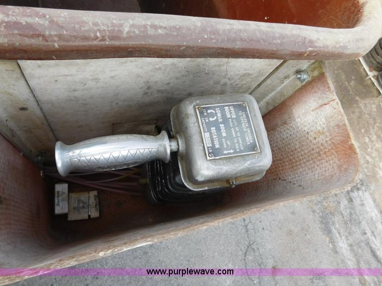 image for item AW9296 1976 Chevrolet C60 bucket truck