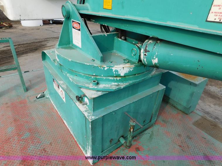 image for item AW9296 1976 Chevrolet C60 bucket truck