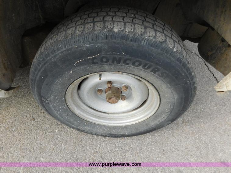 image for item AW9297 1989 Chevrolet Scottsdale 1500 pickup truck