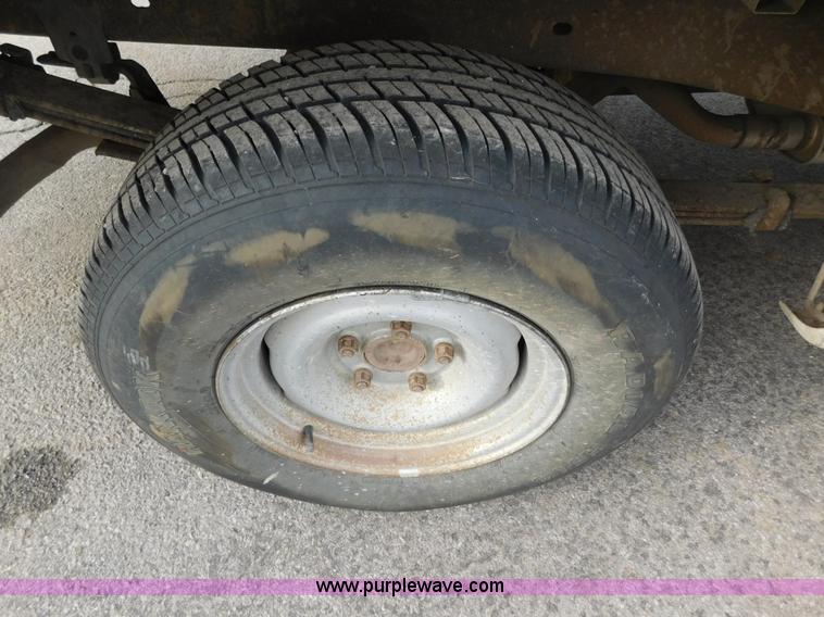 image for item AW9297 1989 Chevrolet Scottsdale 1500 pickup truck