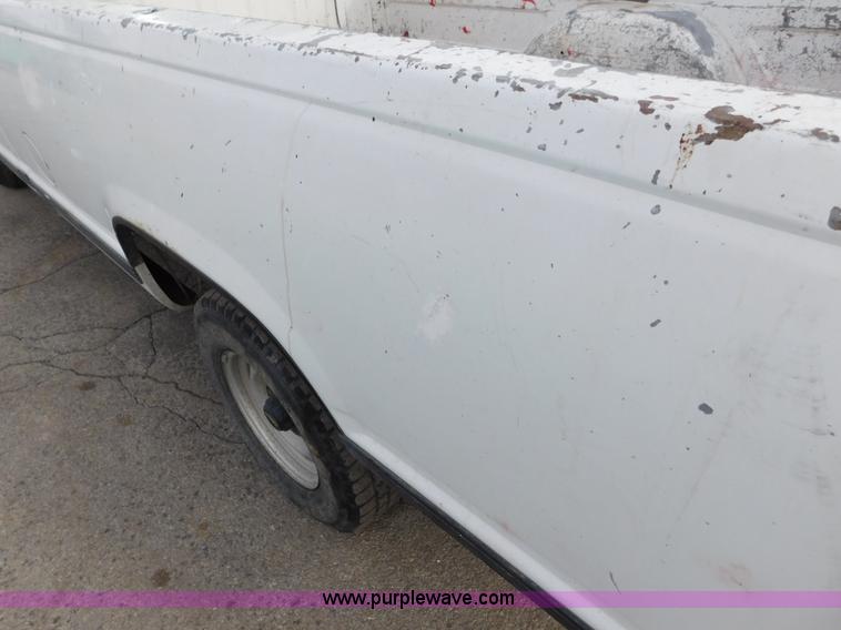 image for item AW9297 1989 Chevrolet Scottsdale 1500 pickup truck