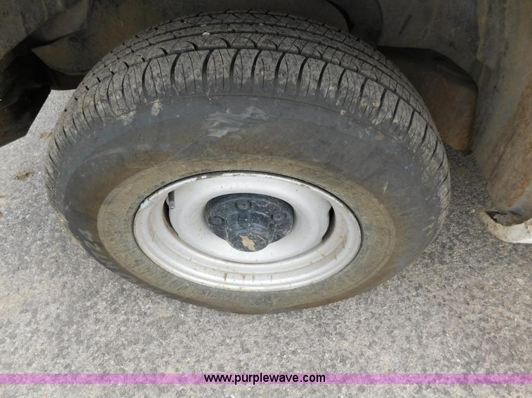 image for item AW9297 1989 Chevrolet Scottsdale 1500 pickup truck