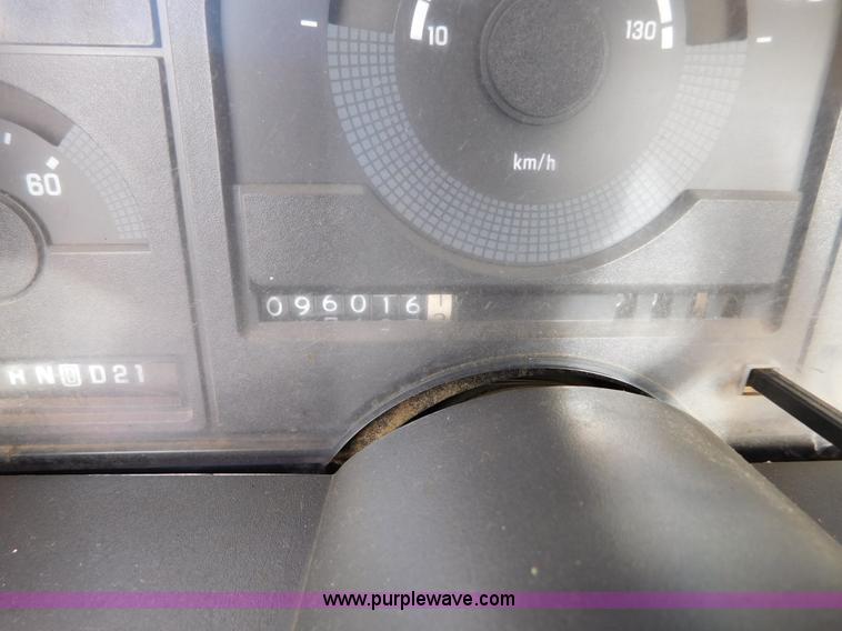 image for item AW9297 1989 Chevrolet Scottsdale 1500 pickup truck