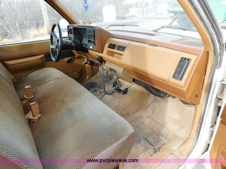 image for item AW9297 1989 Chevrolet Scottsdale 1500 pickup truck