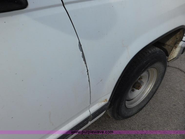 image for item AW9297 1989 Chevrolet Scottsdale 1500 pickup truck