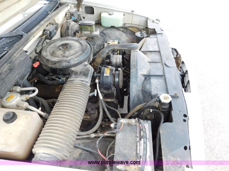 image for item AW9297 1989 Chevrolet Scottsdale 1500 pickup truck