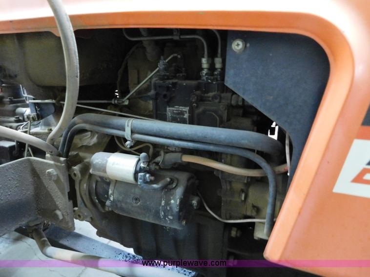 image for item AW9298 1981 Allis Chalmers 5020 tractor