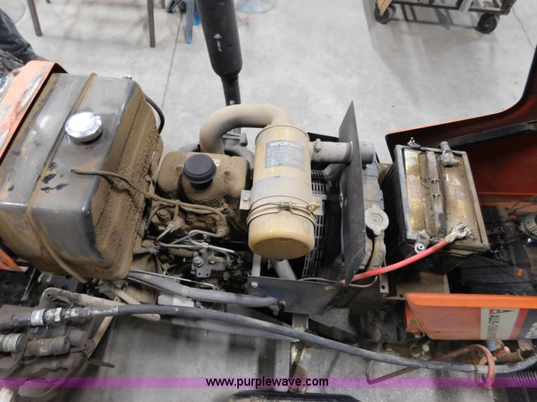 image for item AW9298 1981 Allis Chalmers 5020 tractor